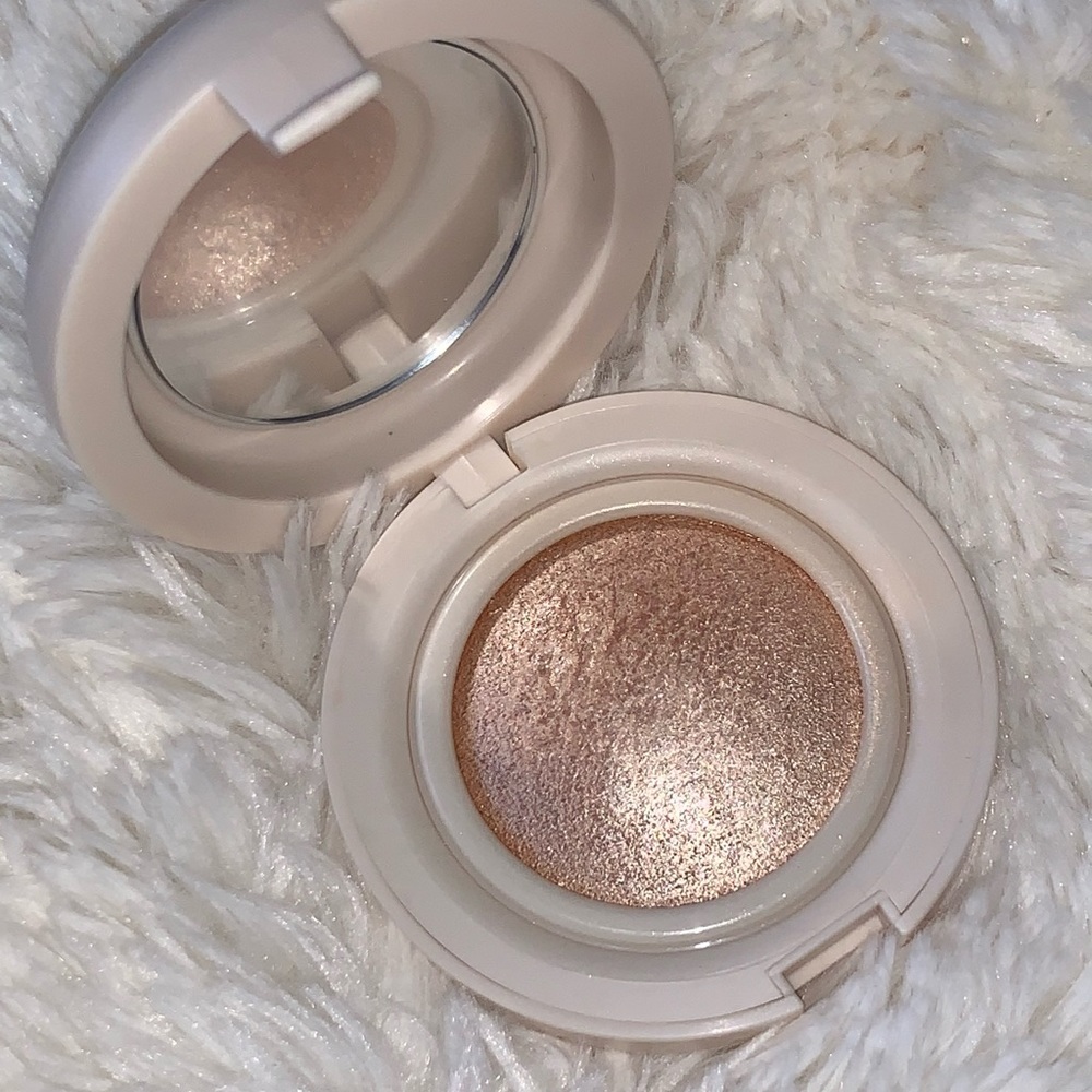Kaja Beauty Mochi Glow Highlighter